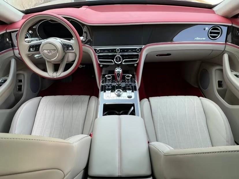 23款宾利飞驰雅度版港口现车320万起热销全国可按揭送货上门