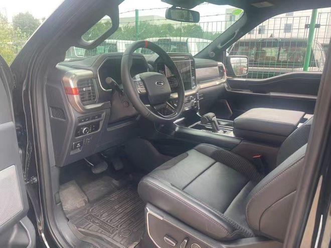 2023款福特猛禽F150 专业皮卡极致挑战