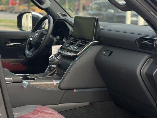 2023款丰田酷路泽LC300VXR 港口最新成交价