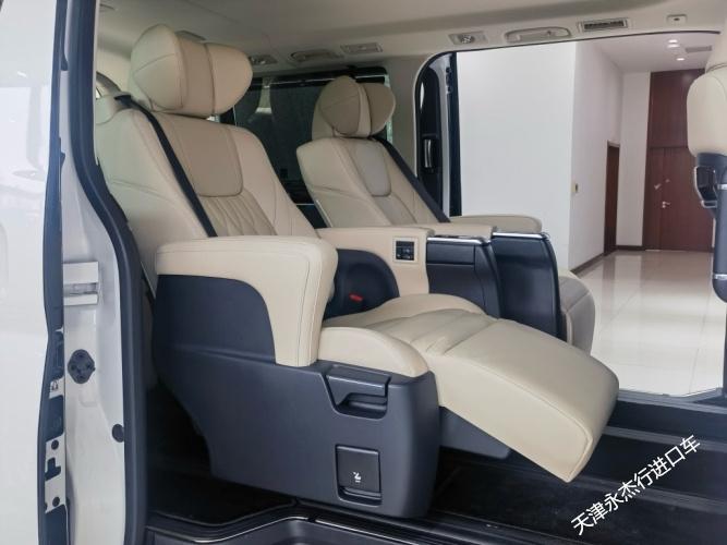 2023款丰田格兰维亚28t柴油版萨尔法天津港最新报价及图片