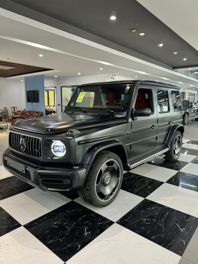 2024款奔驰g63现车抵港年终一降到底可分期