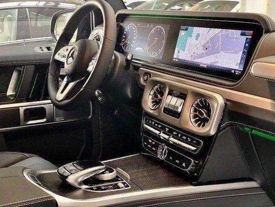 2023款柴油版奔驰G400d 现车手续齐16X万落地