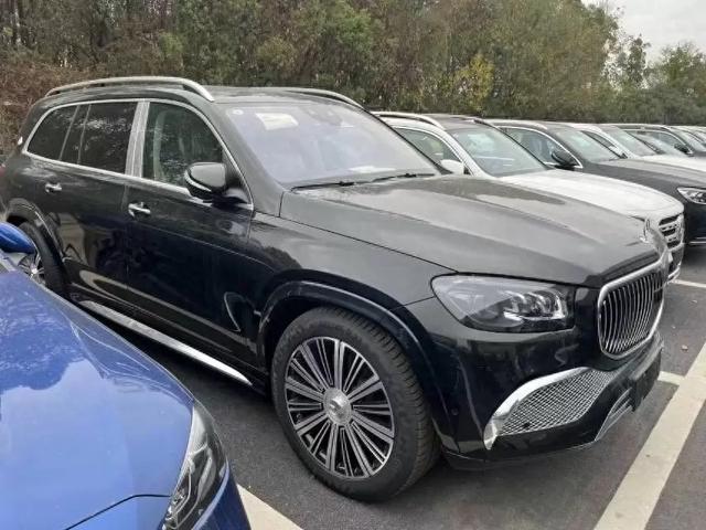 2024款奔驰迈巴赫gls600奢华suv市场的翘楚