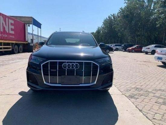 2023款奥迪q72030实用性车型50万起