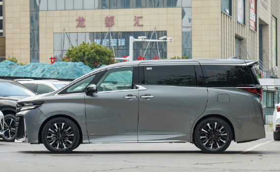 2024款丰田威尔法商务车 进口报价优惠可分期