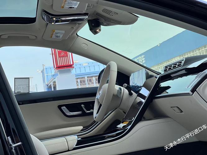2023款奔驰S500四驱长轴3.0T 435马力现车热卖报价125万
