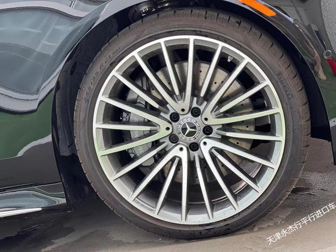 2023款奔驰S500四驱长轴3.0T 435马力现车热卖报价125万