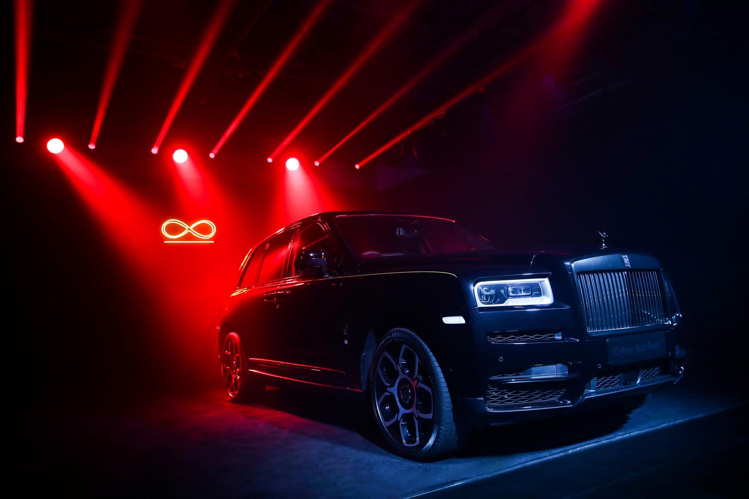 顶级奢华suv劳斯莱斯库利南black badge天津港行情报价