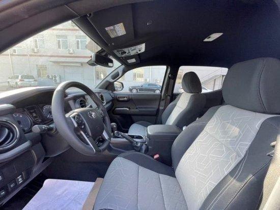 内饰方面:从塔库玛的内饰可以看出设计师的中心思想.