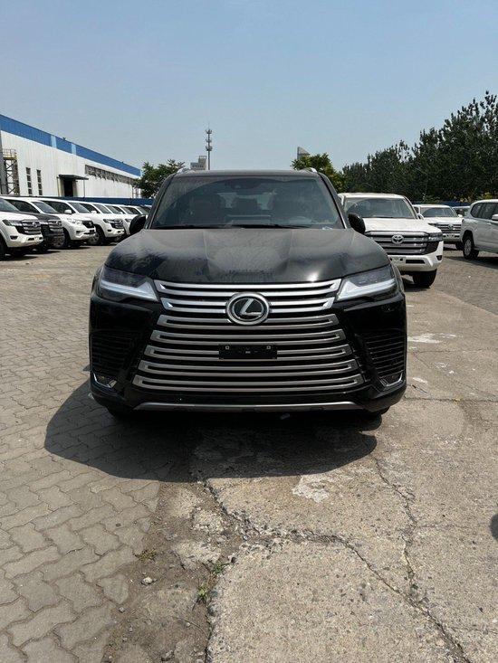 2023款雷克萨斯lx600仅136万起 家族旗舰级豪华suv