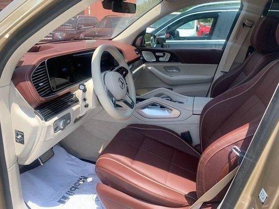 24款奔驰迈巴赫GLS600配置升级现车210万起可分期