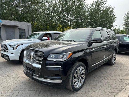 加长版超大型suv23款林肯领航员港口年底钜惠
