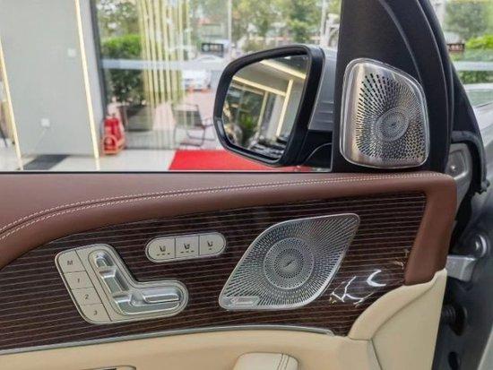 23款奔驰GLS580美规黑银双拼 全国上牌没有消费税