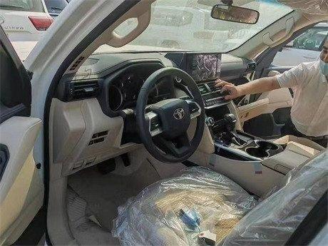 23款丰田酷路泽LC3300 GXR柴油版3.3T经典之作