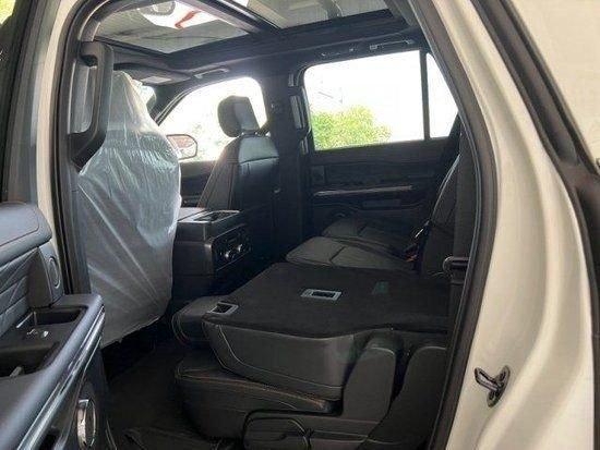 美系 进口福特征服者超大型 四驱越野车 带拖挂资质最低落地价