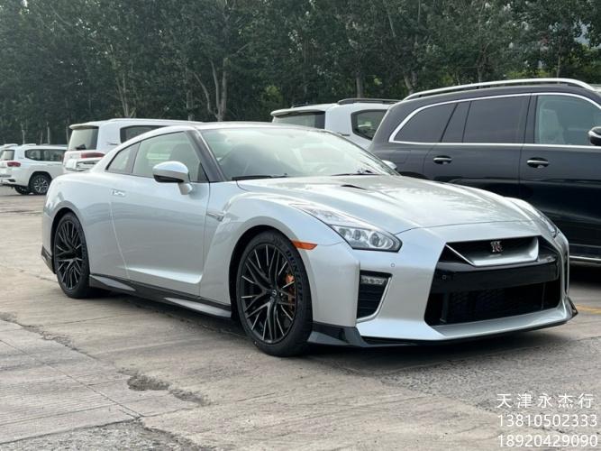 23款gtr38tpremium高级4座整体式活塞卡钳前6后四