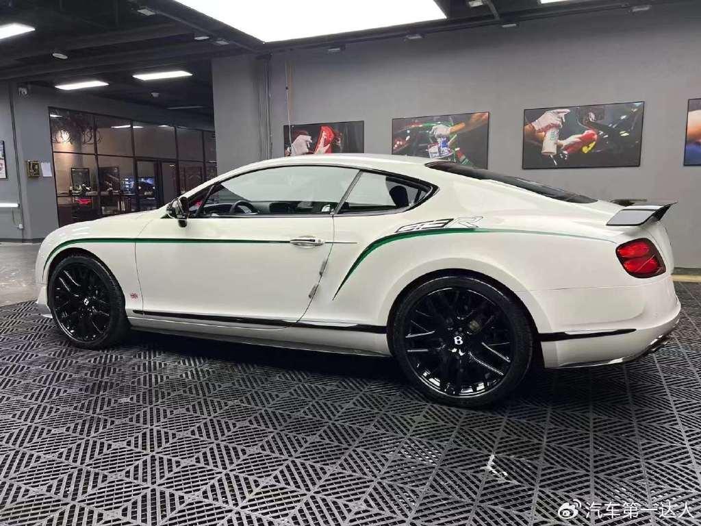 23款宾利欧陆天津港现车手续齐全国牌可分期320万起步价