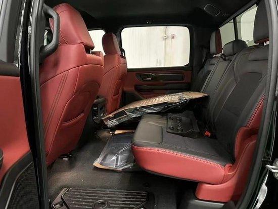 23款道奇霸王龙皮卡报价 不要问卖多钱 问我陪多少钱