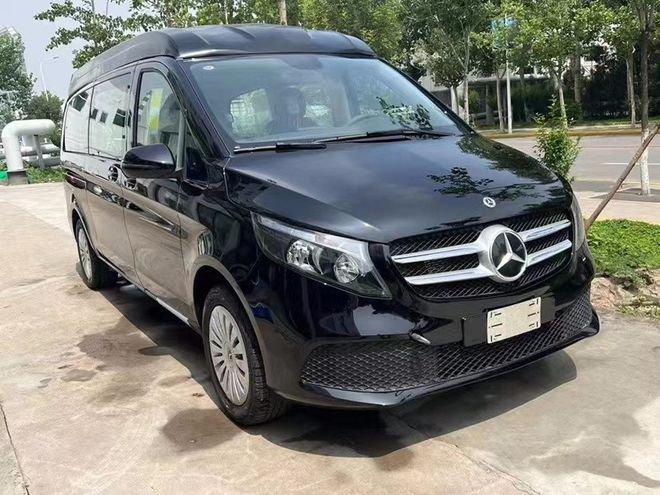 纯进口奔驰V250商务车带改装特价66.8万