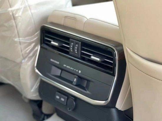 2023款丰田酷路泽4000GXR 4.0L天窗版71万起售