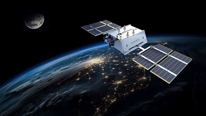 吉利将于2024年初发射11颗卫星，吉利银河E8率先搭载卫星通信技术