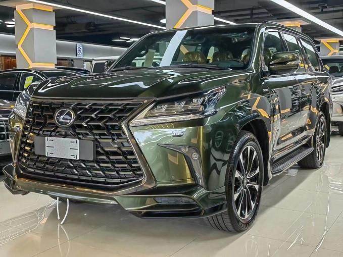 2021款雷克薩斯lx570軍綠色170萬起清庫處理