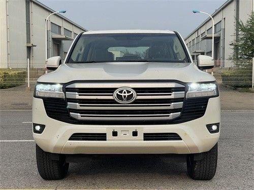 2023款丰田酷路泽LC300 3.5T/4.0L港口热销车型