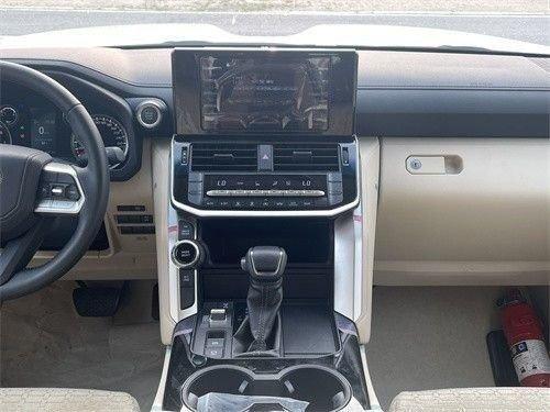 2023款丰田酷路泽LC300 3.5T/4.0L港口热销车型