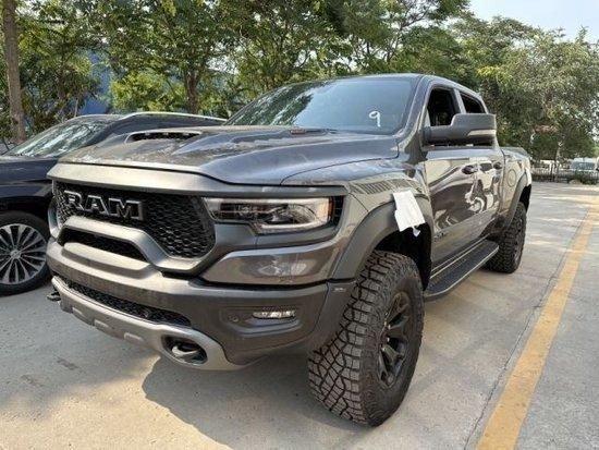 23款道奇霸王龙6.2t绝版现车国六b全国牌82万最低价