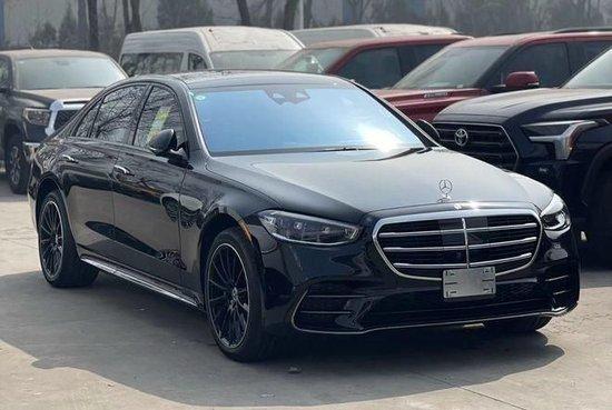 23款奔驰s500轿车领域舒适标杆现车价格116万起提车