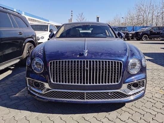 23款宾利飞驰港口库存年底特惠 全国配送上牌无忧