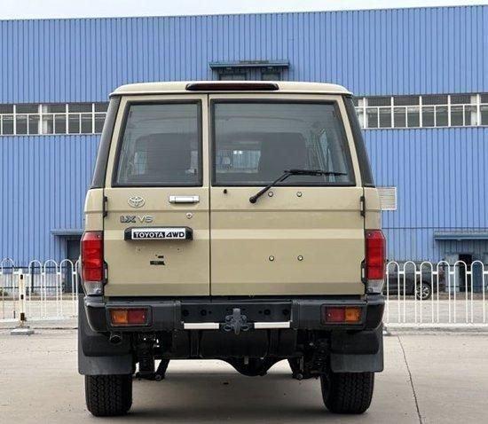 2024款丰田LC76港口现车50余万起售 纵横驰骋各路况