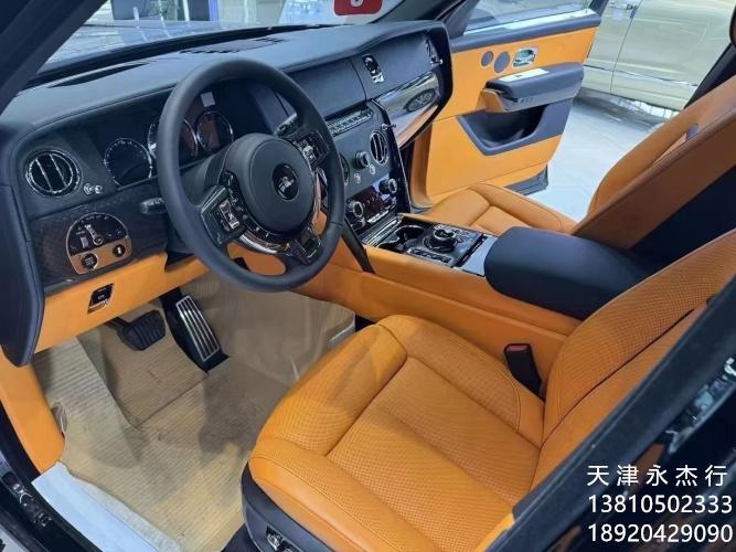 2024款劳斯莱斯库里南BB版 四座搭载6.7L双涡轮现车含税82X万