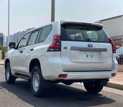 越野之王丰田霸道2700港口现车43万起热销中