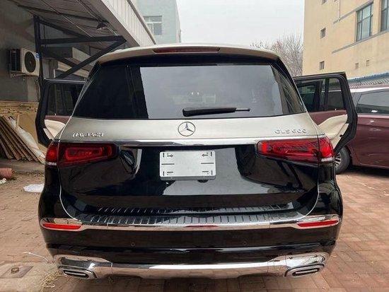 奔驰GLS450升级迈巴赫 黑金色双拼外观成品展示
