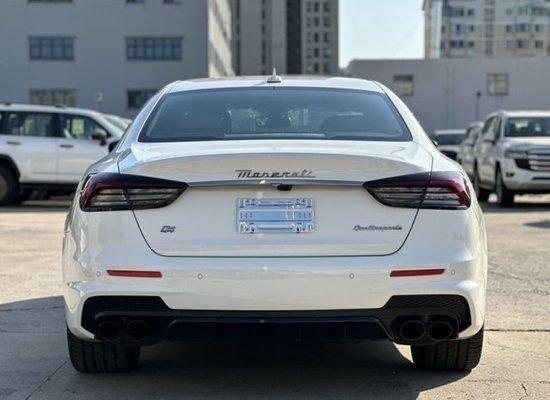 23款玛莎拉蒂总裁摩德纳Q4现车价格120来万