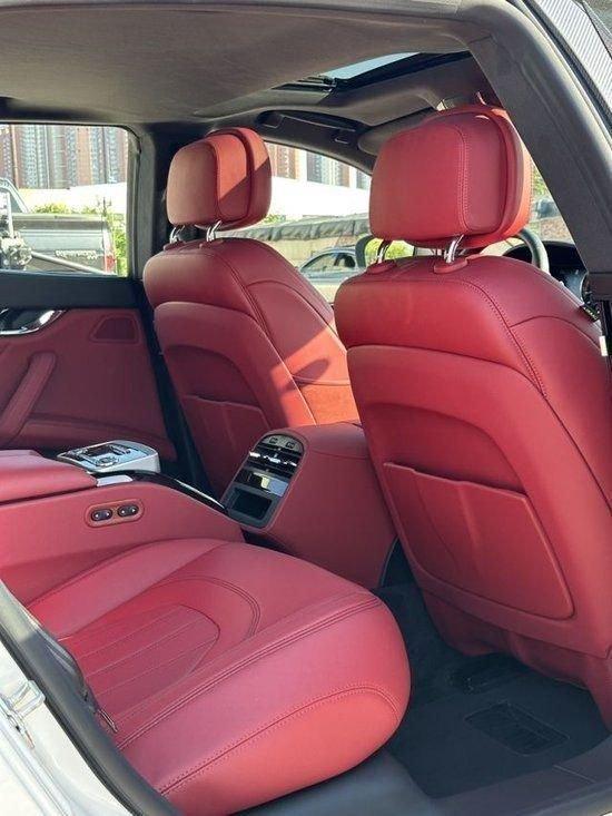 23款玛莎拉蒂总裁摩德纳Q4现车价格120来万