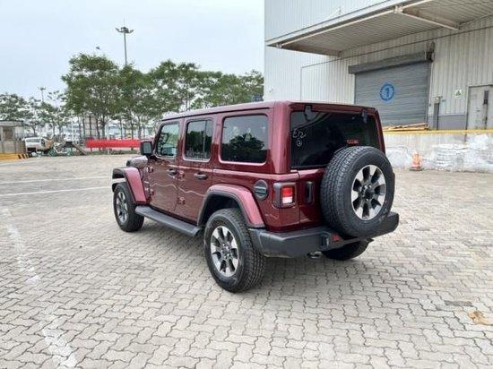 吉普牧马人2.0t四门硬顶撒哈拉酒红色 天津价格