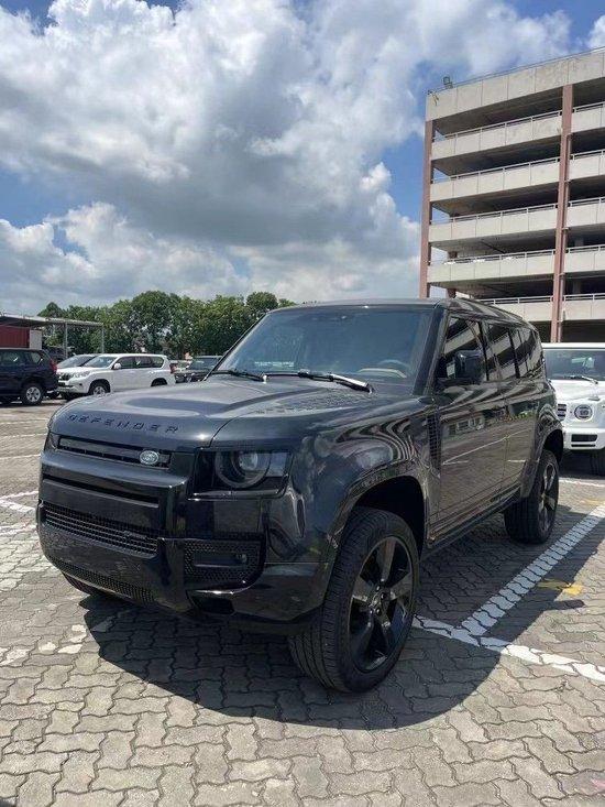 23款3.0t柴油路虎卫士港口最新落地价