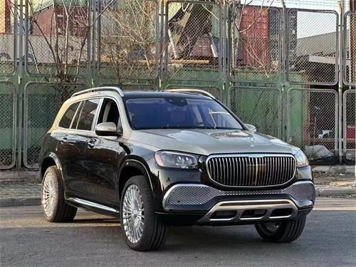 24款奔驰GLS450一比一还原改装迈巴赫GLS600