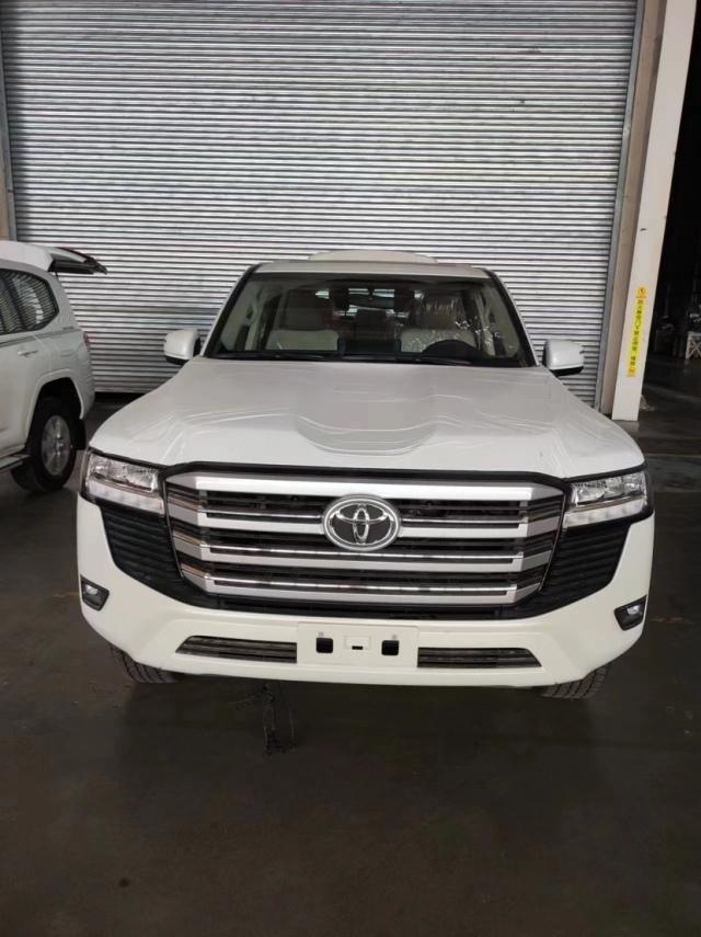 24款丰田酷路泽4000gxr 五月狂欢价70万起售