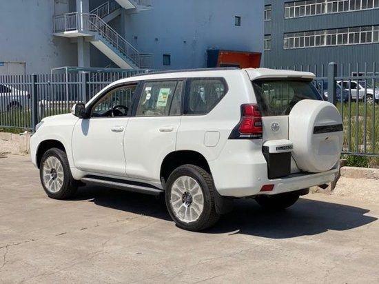 2023款中东版普拉多霸道4000最低售价仅需50多万起