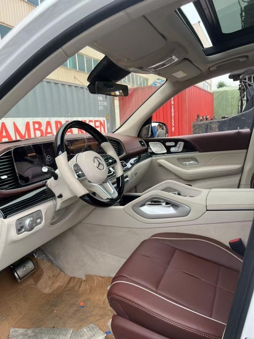 奔驰迈巴赫gls60040tv8港口售价最新行情220万