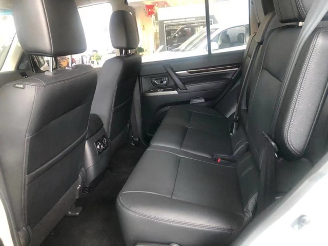 经典在现三菱帕杰罗v93国六现车分期价格29万