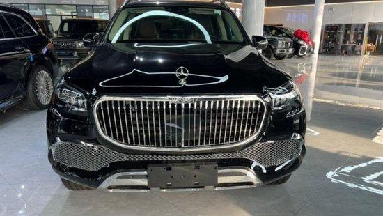23款GLS450升级迈巴赫GLS600 1：1改装黑色玛奇朵内