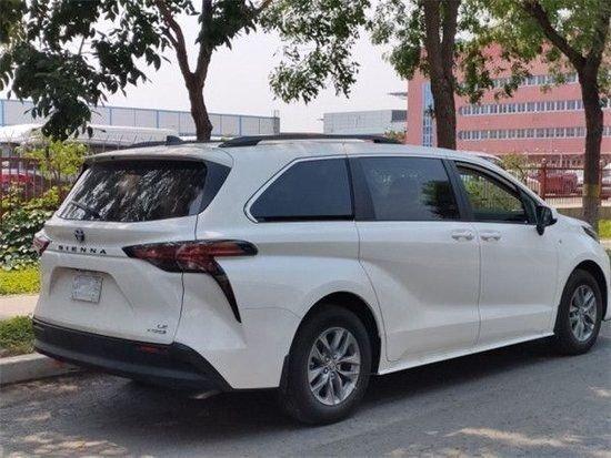 丰田塞纳25四驱最新报价起步价格50多万