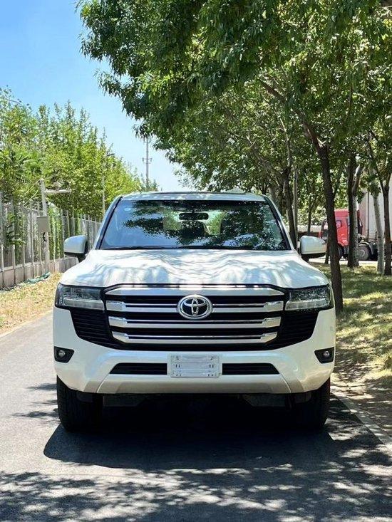 新款丰田酷路泽4000国六售价69万起售可分期贷款-车讯网