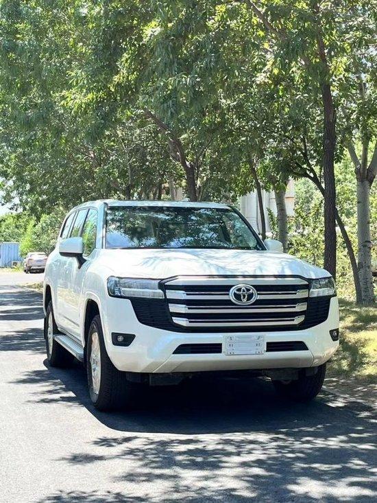 23款丰田酷路泽40最新配置68万起售