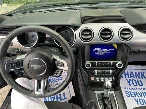 福特野马23t港口促销超低价格235万起售0元购车