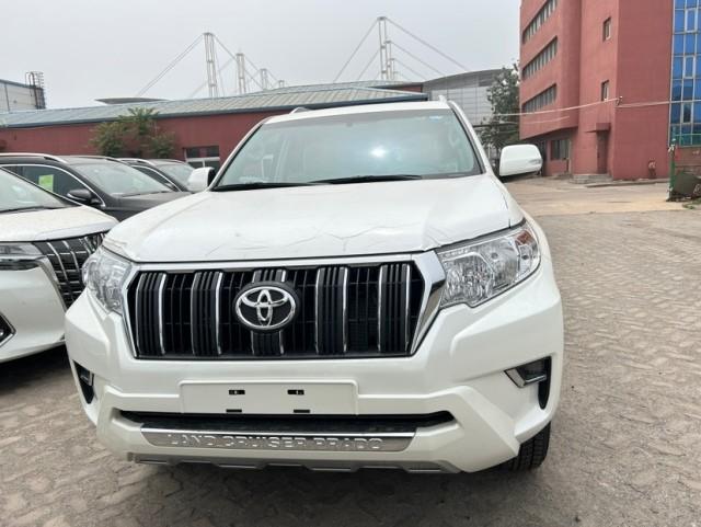 23款欧版丰田霸道2.8t柴油普拉多报价